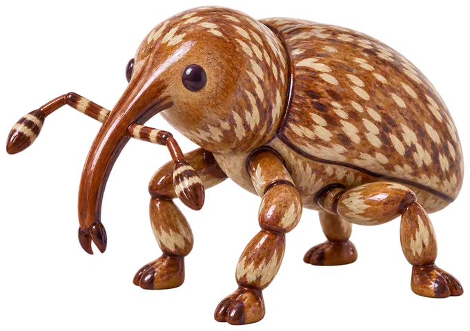 Charançon du noisetier, figurine en faïence de FermeVallée