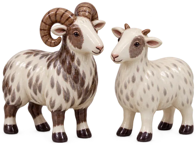 Mouton de l’Oberland grison, figurine en faïence de FermeVallée